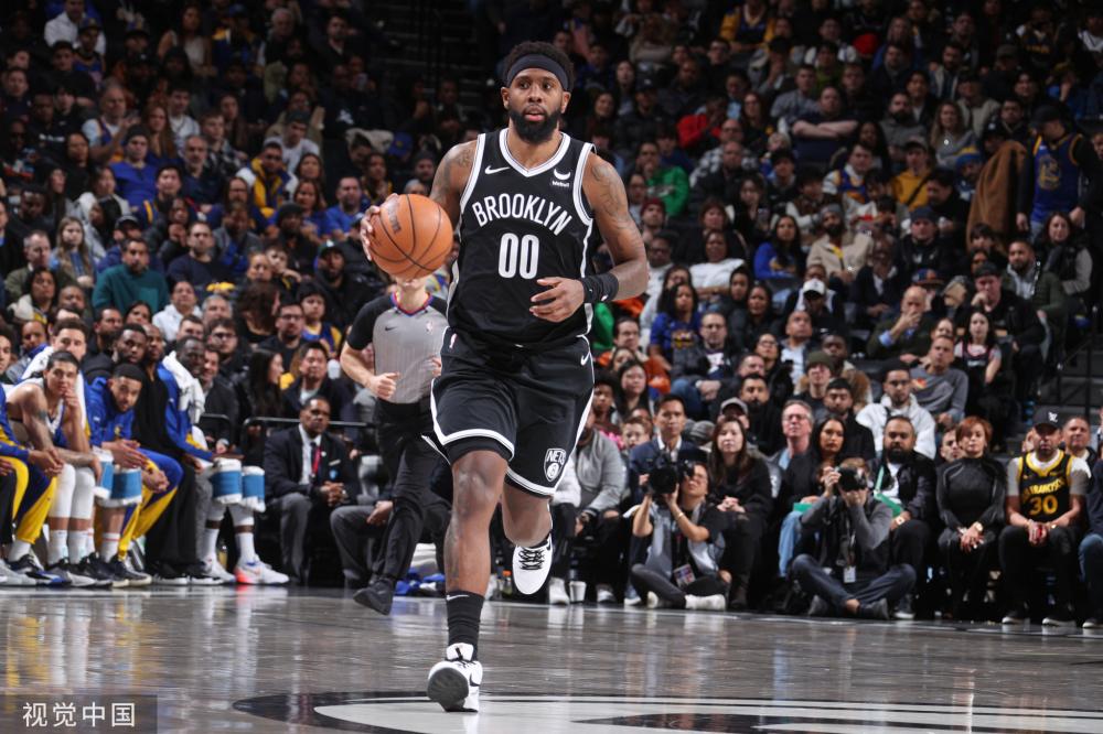 更是两地文 更是两地文